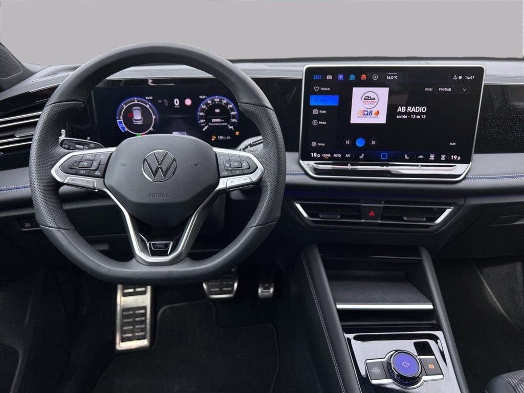 VOLKSWAGEN Tiguan 2.0 tdi r-line 150cv dsg del 2025