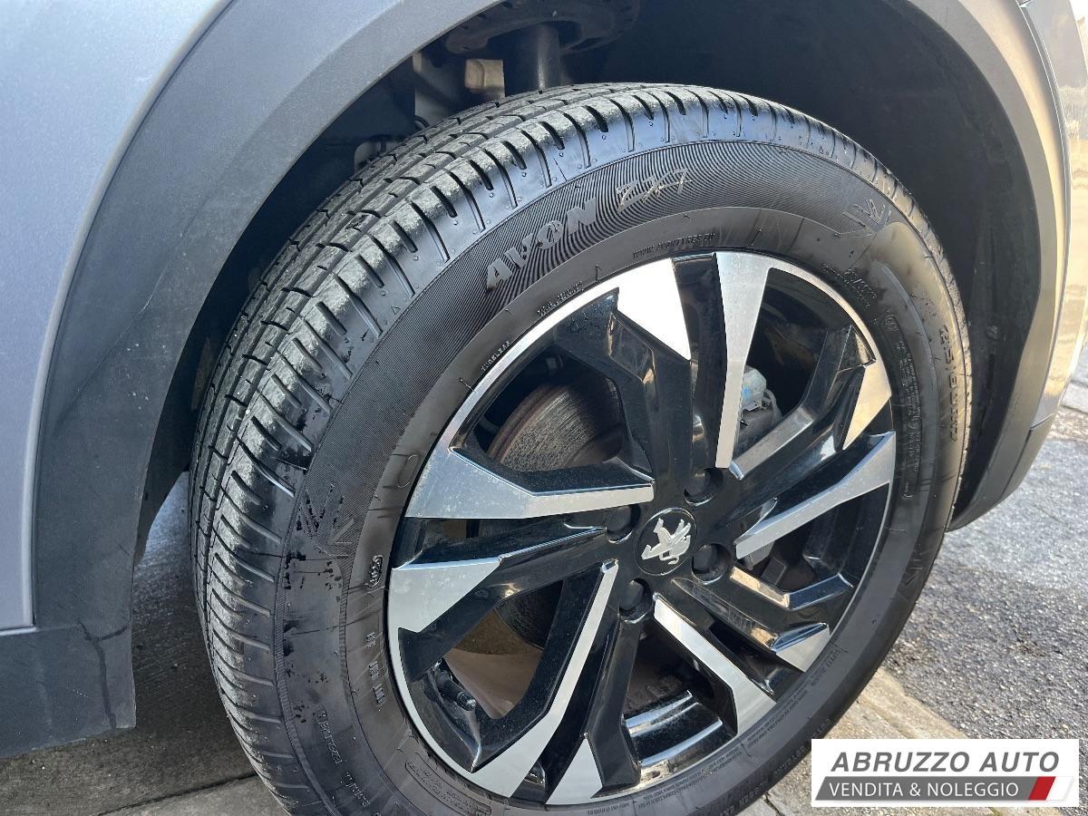 PEUGEOT 2008 PureTech 130 Allure 57.000 KM
