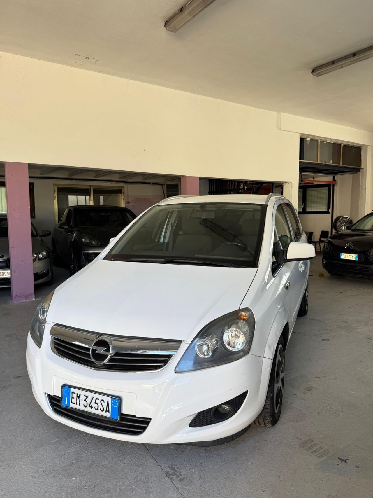 Opel Zafira 1.6 16V ecoM 150CV Turbo One