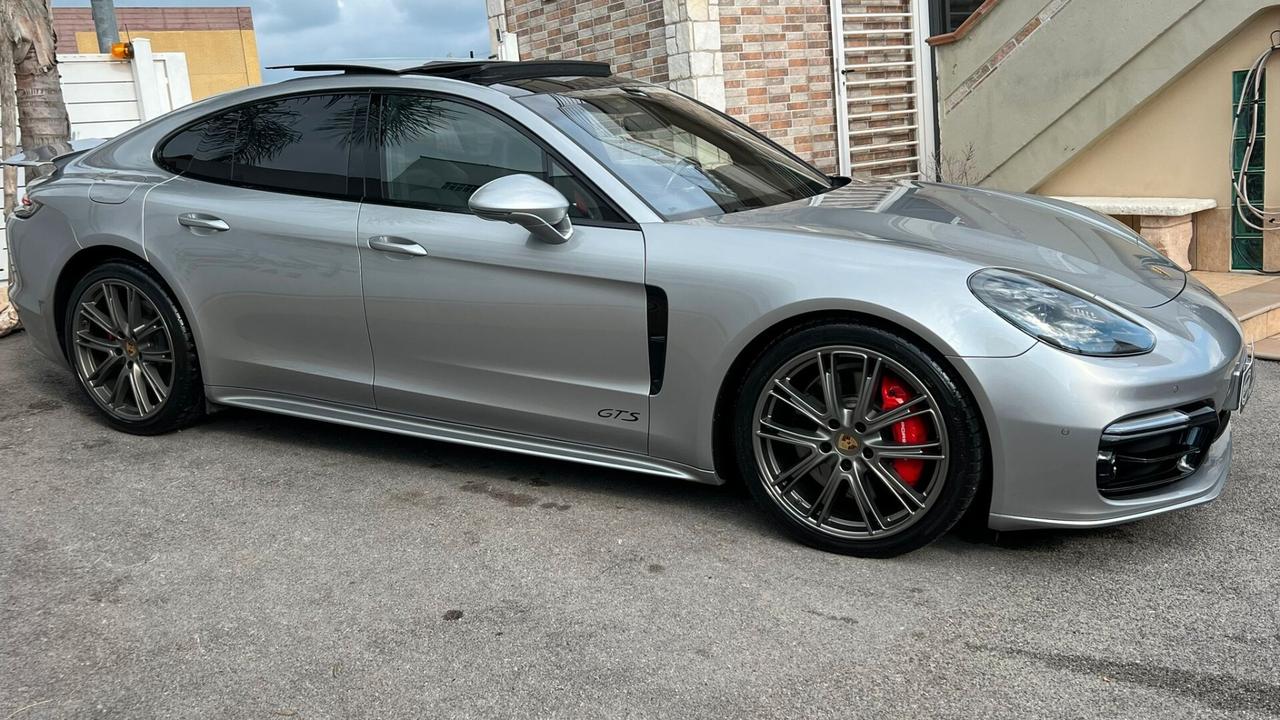 PORSCHE PANAMERA 4.0 GTS 2019 460CV STRAFULL