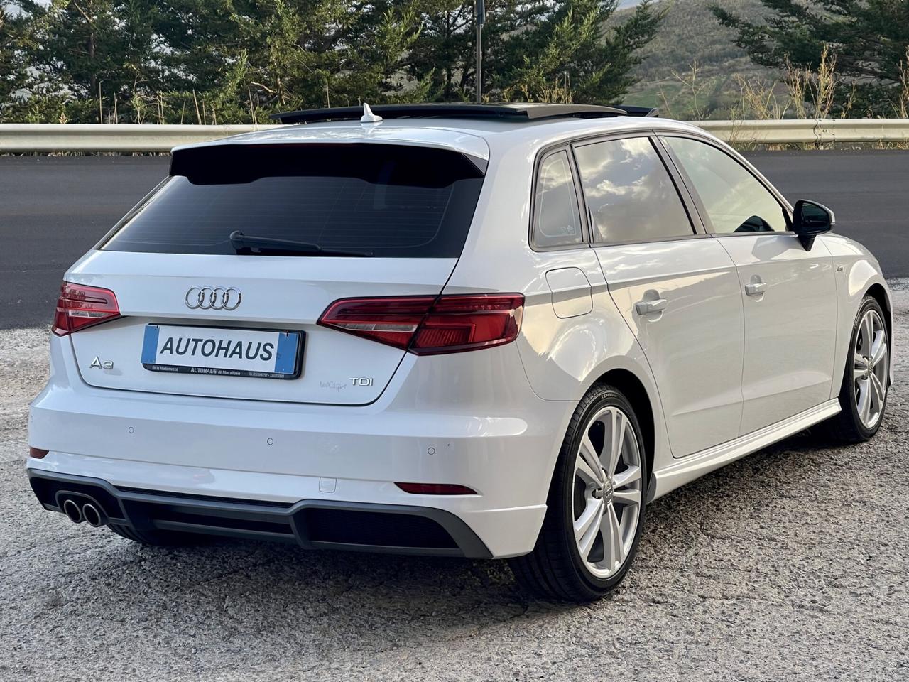 Audi A3 Sportback 2.0 Tdi 150cv S-Line - TETTO
