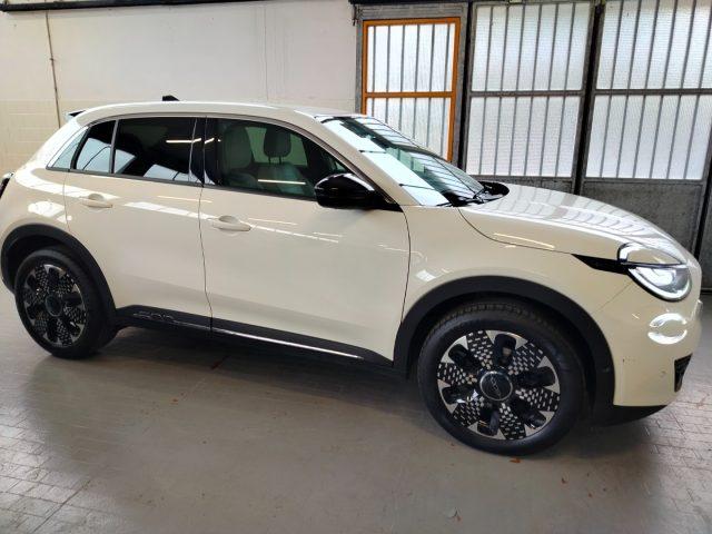 FIAT 600 Hybrid 100 CV DCT MHEV La Prima