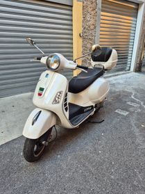 PIAGGIO VESPA GTS 300 SUPER