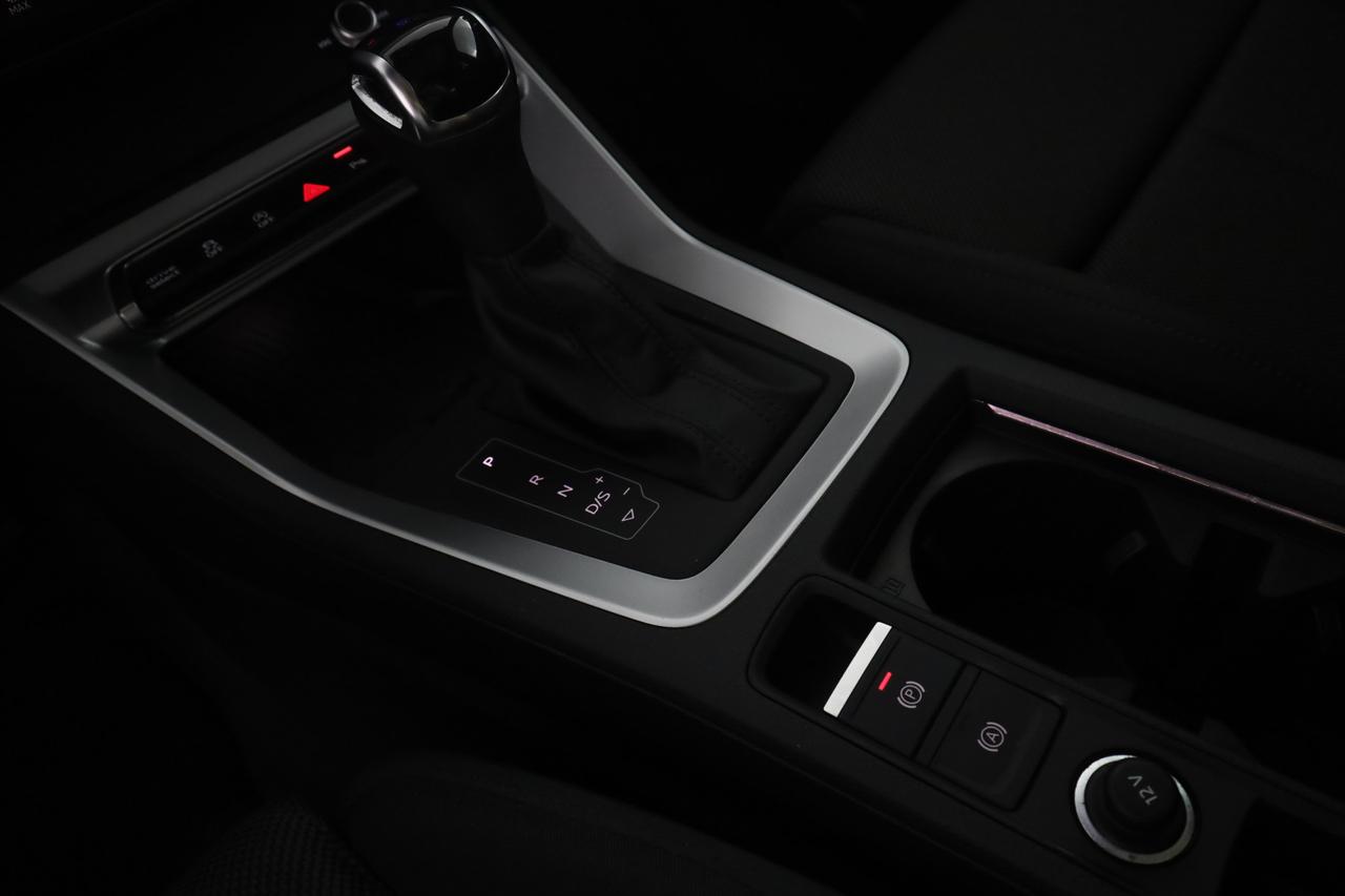 AUDI Q3 2ª serie Q3 SPB 40 TDI quattro S tronic Identity Black