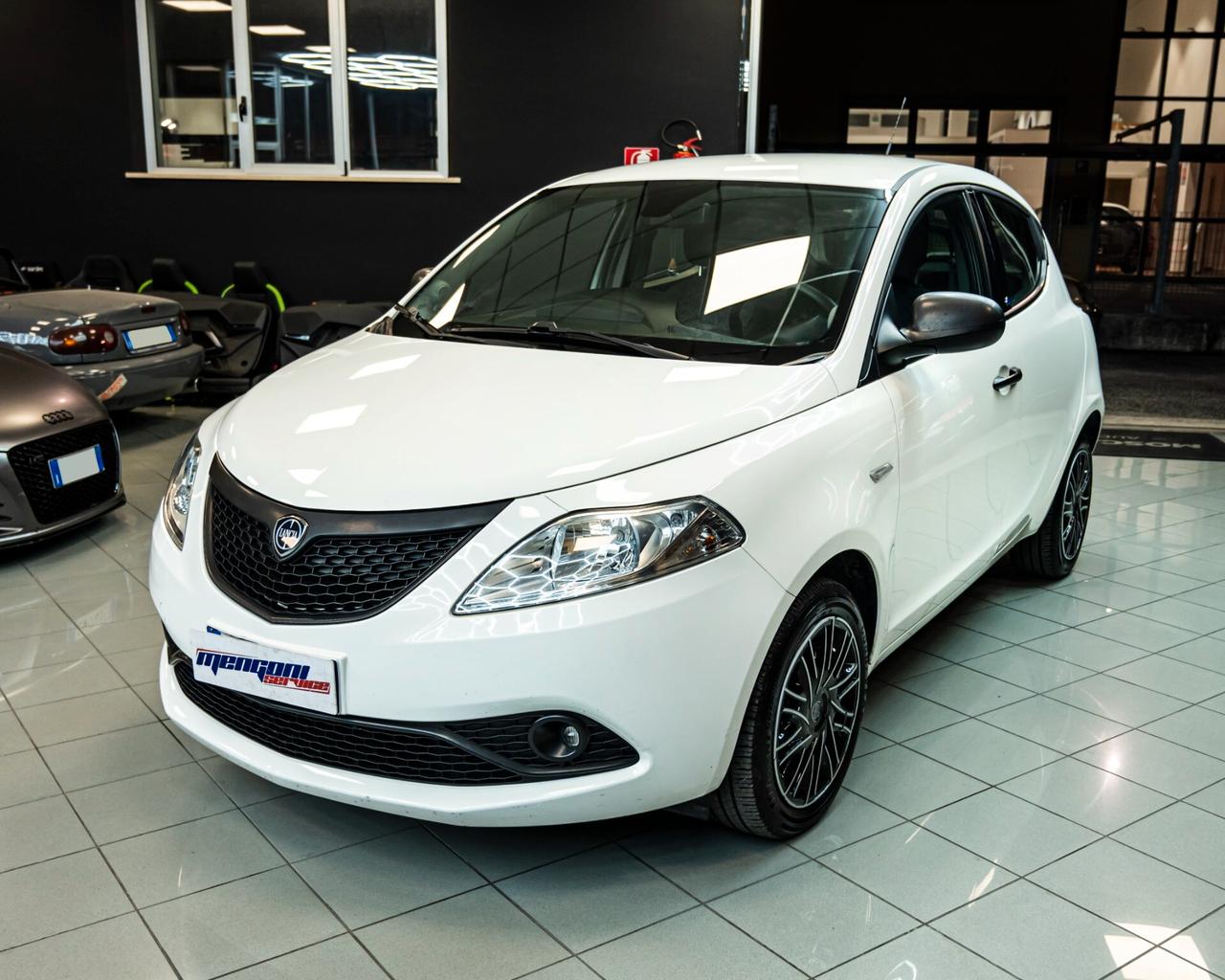 Lancia Ypsilon 1.2 69 CV 5 porte S&S Elefantino Blu