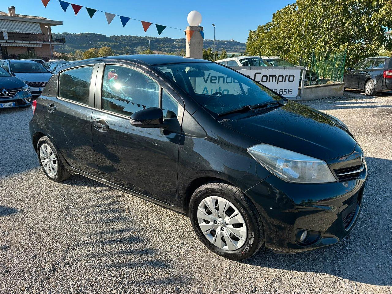 Toyota Yaris 5 Porte Yaris 5p 1.0 Lounge s/CL