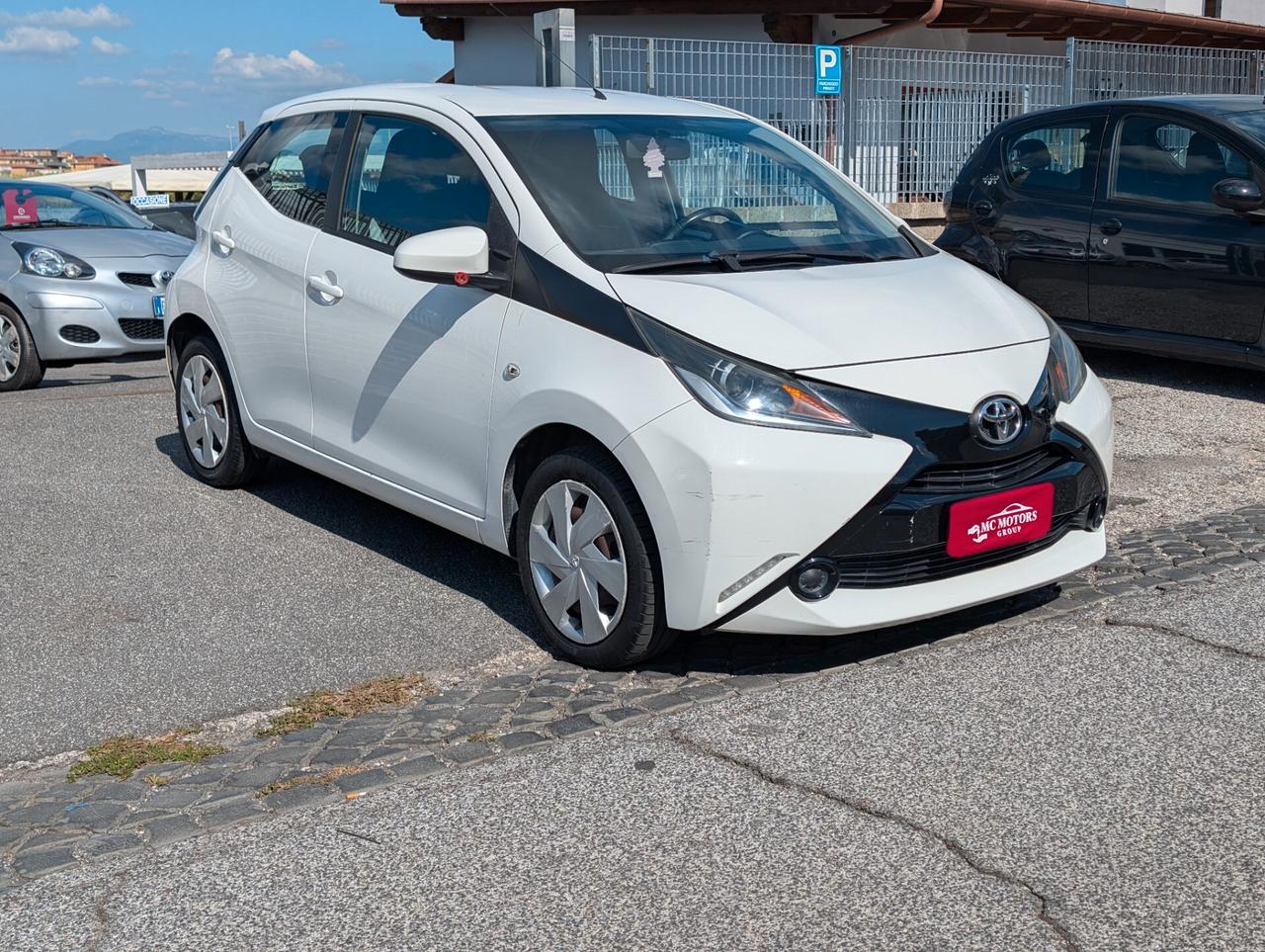 Toyota Aygo 1.0 VVT-i 69 CV 5 porte x-cool