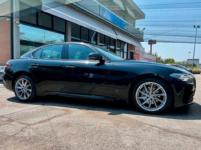 Alfa Romeo Giulia 2.2 Turbodiesel 160 CV AT8 t Super "TAGLIANDI ALFA ROMEO"