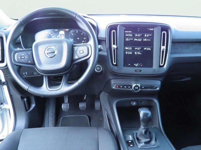 VOLVO XC40 XC40 D3 BUSINESS PLUS