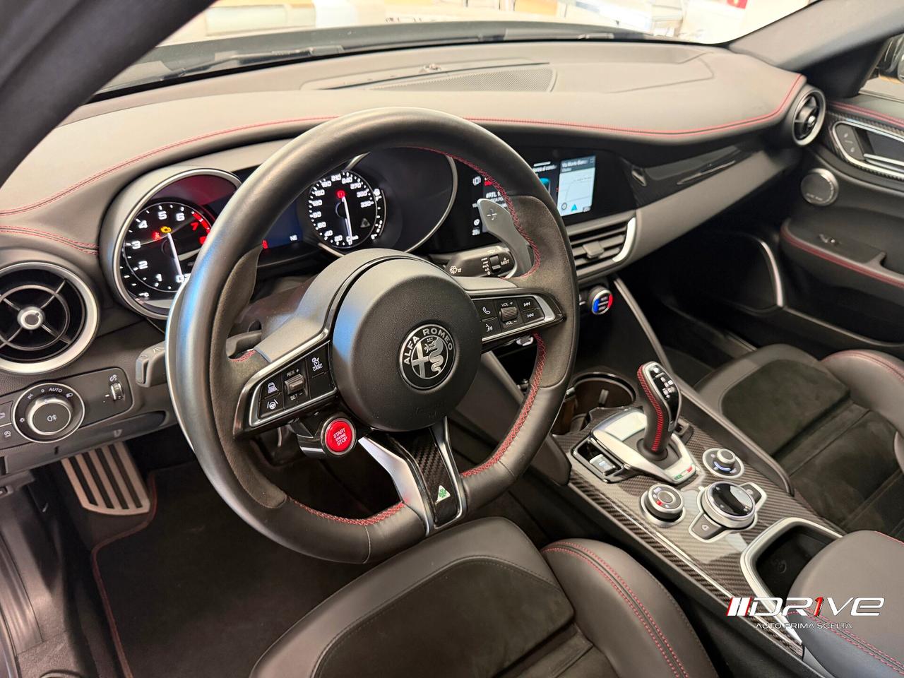 ALFA ROMEO Giulia (2016) Giulia 2.9 V6 Bi-Turbo...