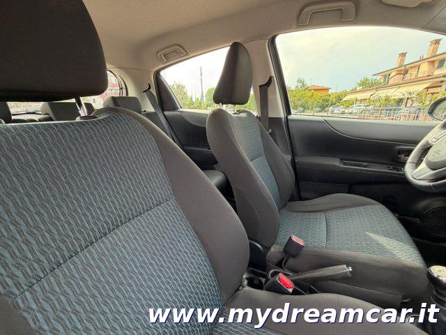 TOYOTA Yaris 1.0 5 porte Active