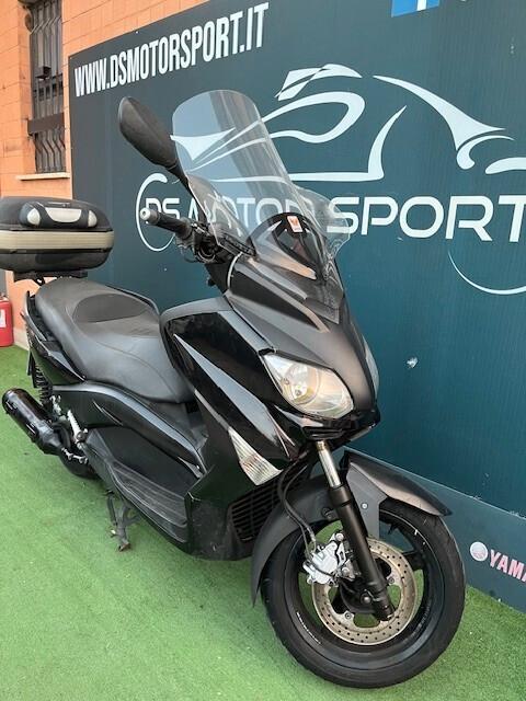Yamaha X-Max 250