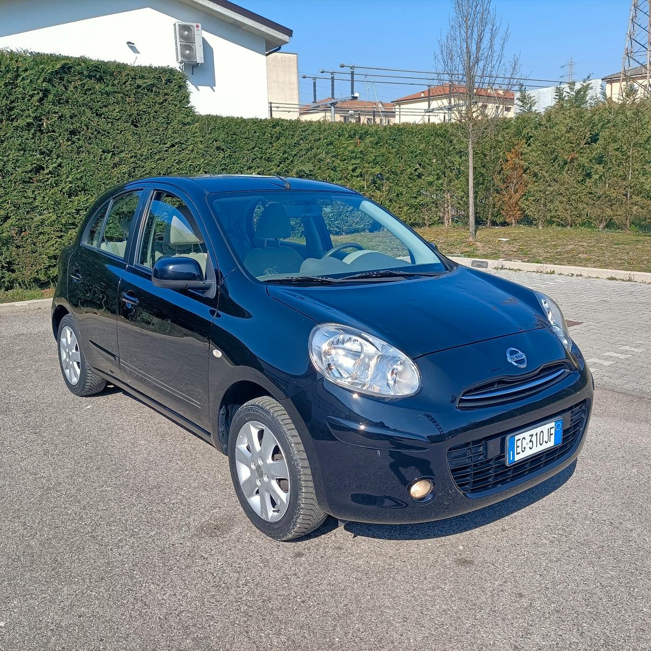 Nissan Micra 1.2 5porte neopatentati garanzia