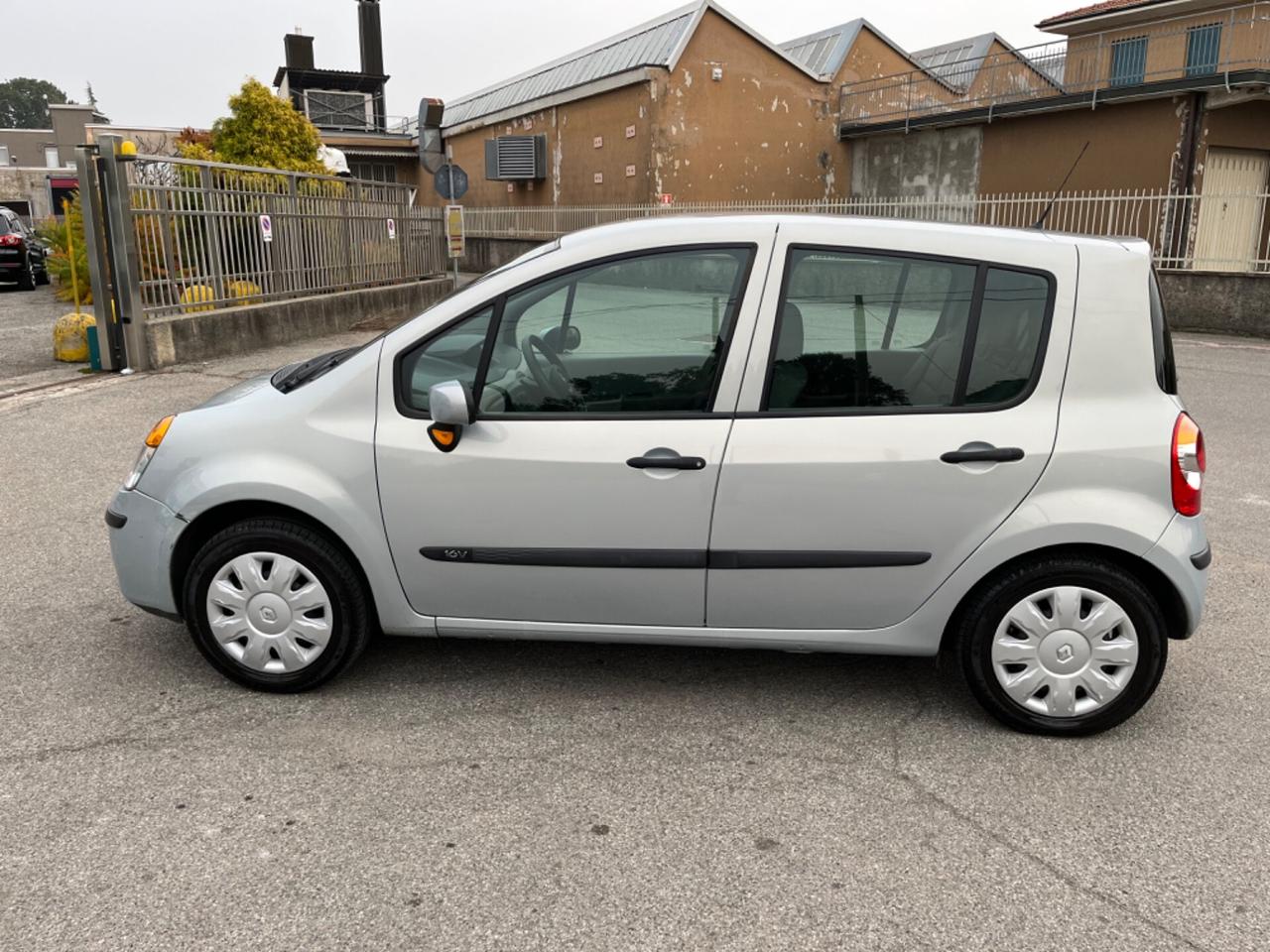 Renault Modus 1.2 16V Luxe Privilège