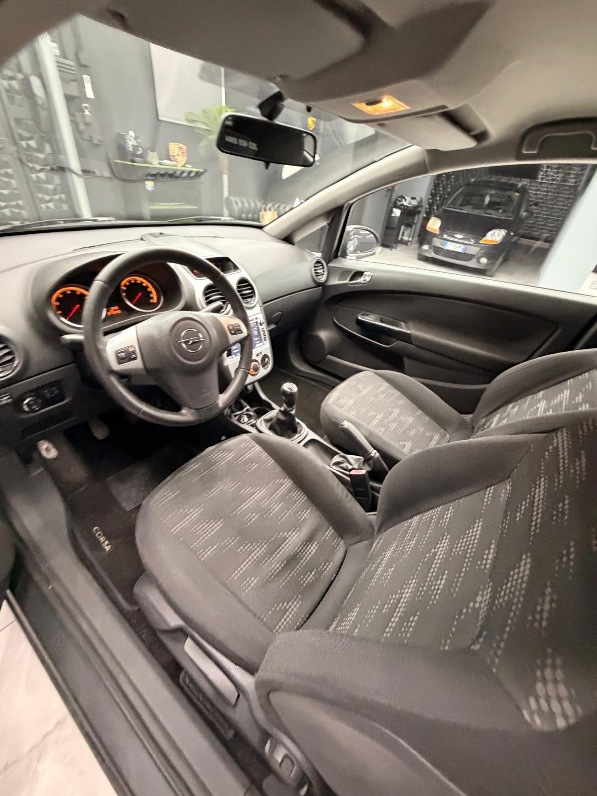 Opel Corsa 1.2 85CV 3 porte GPL-TECH Elective