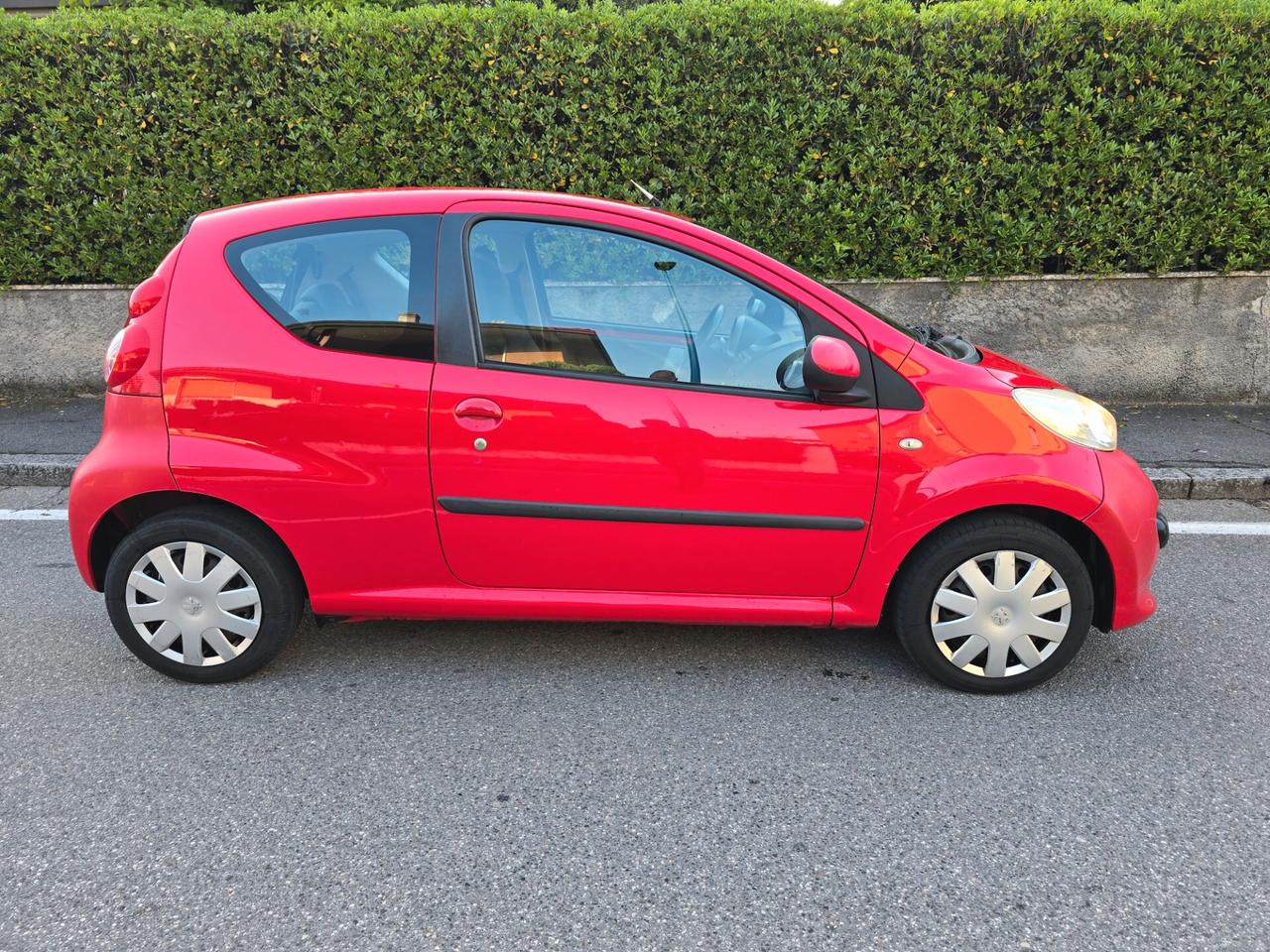 PEUGEOT 107 1.0i 68CV "OK PER NEOPATENTATI"