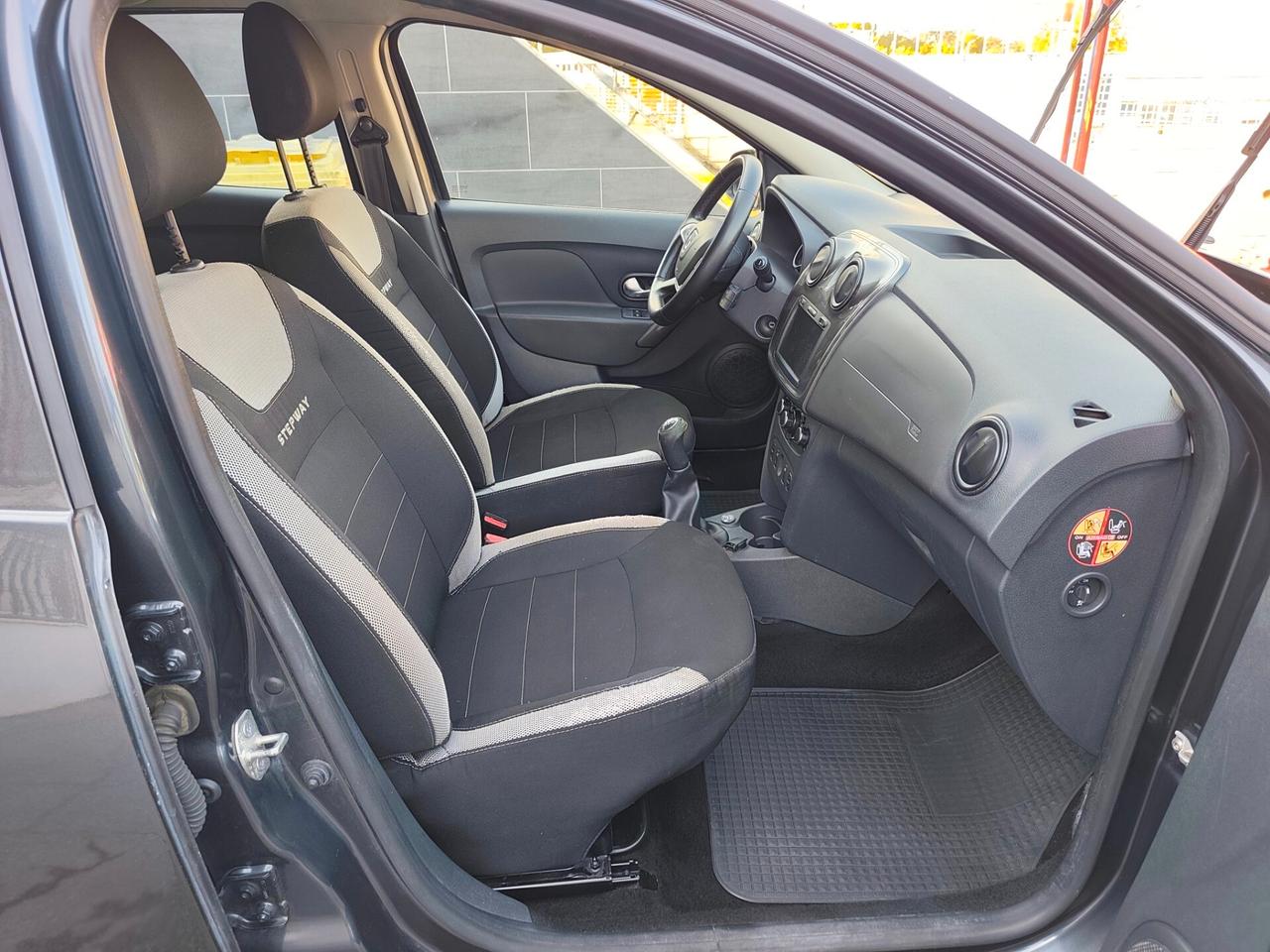 Dacia Sandero Stepway 1.0 BENZINA E GPL DI SERIE