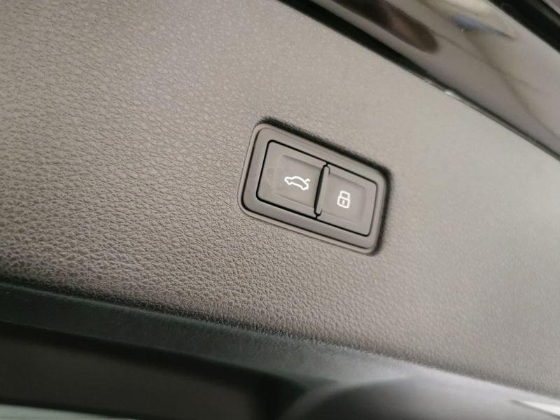 Audi Q8 45 3.0 tdi mhev Sport quattro tiptronic