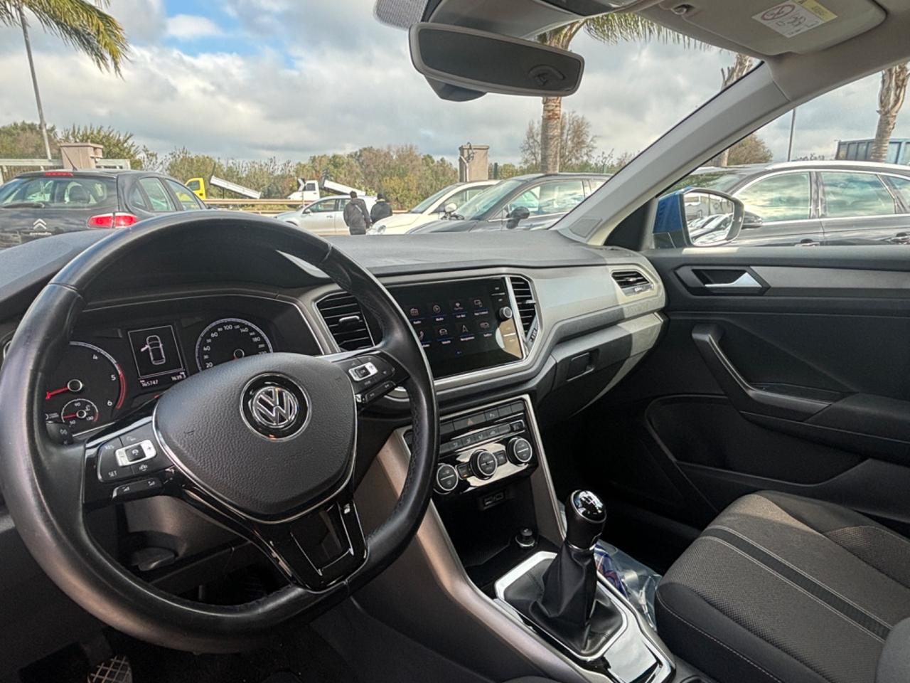 Volkswagen T-Roc 1.6 TDI - 2020 neopatentati-