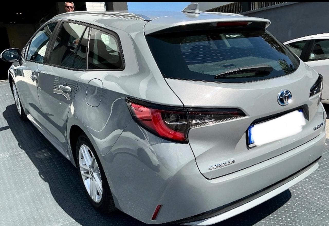 Toyota Corolla Touring Sports 1.8 Hybrid Business
