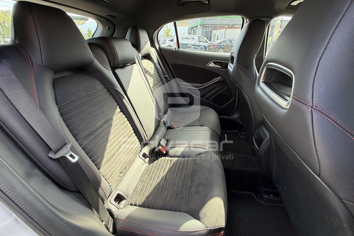 MERCEDES GLA 200 Sport