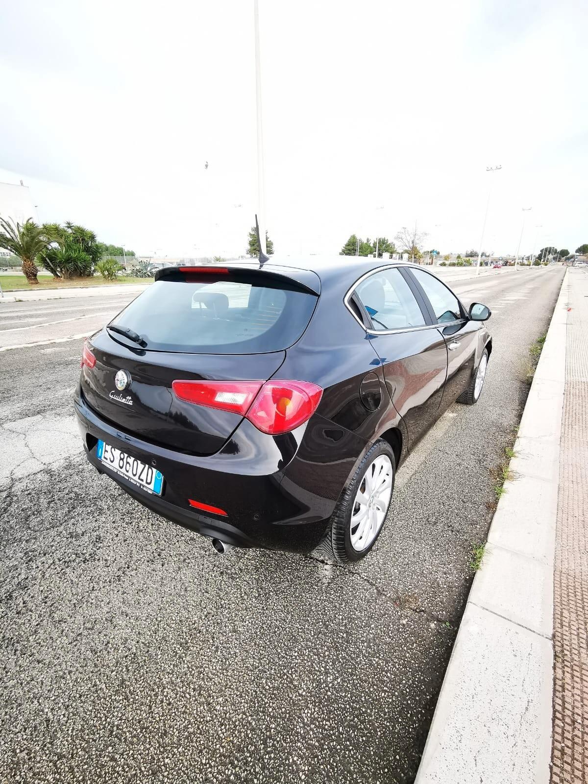 Alfa Romeo Giulietta 2.0 JTDm-2 170 CV Distinctive