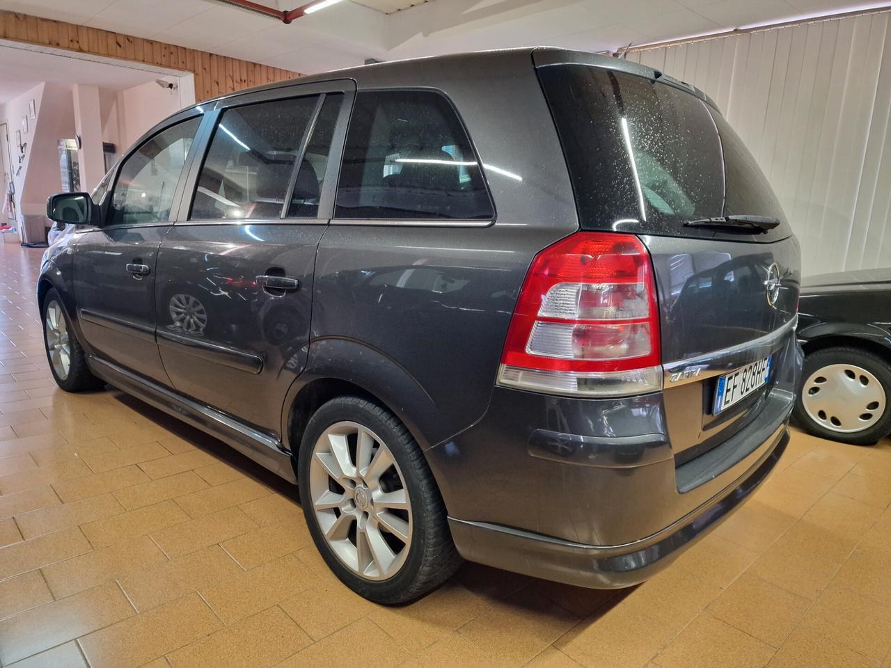 Opel Zafira 1.7 CDTI diesel, 7 posti ok neopatentati.