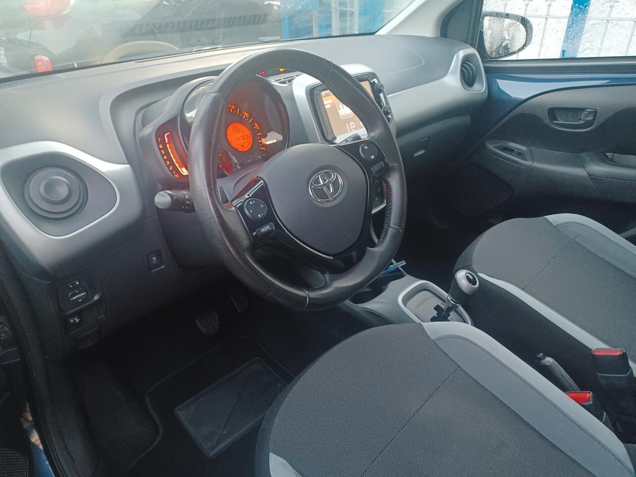 Toyota Aygo 1.0 5 PORTE AUTOMATICA 12/2015