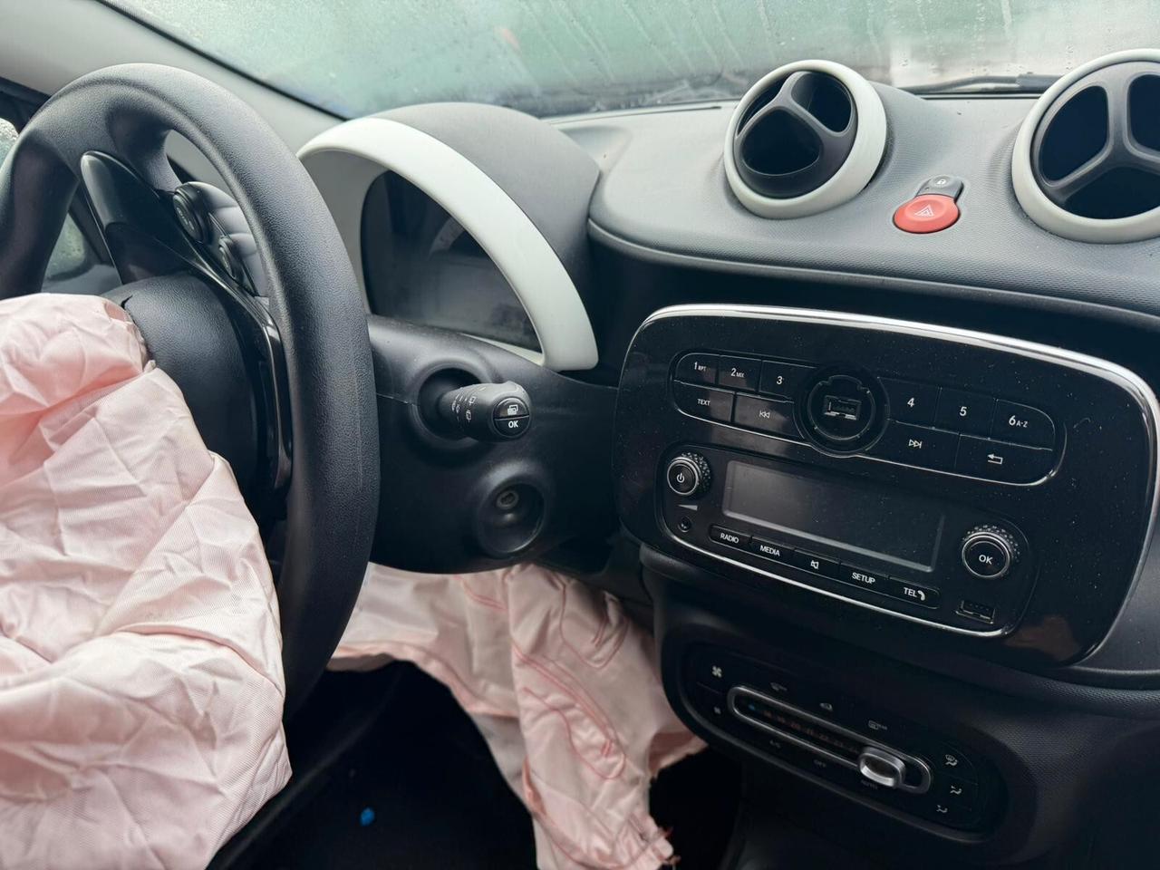 Smart ForFour 70 1.0 sinistrato - 2019