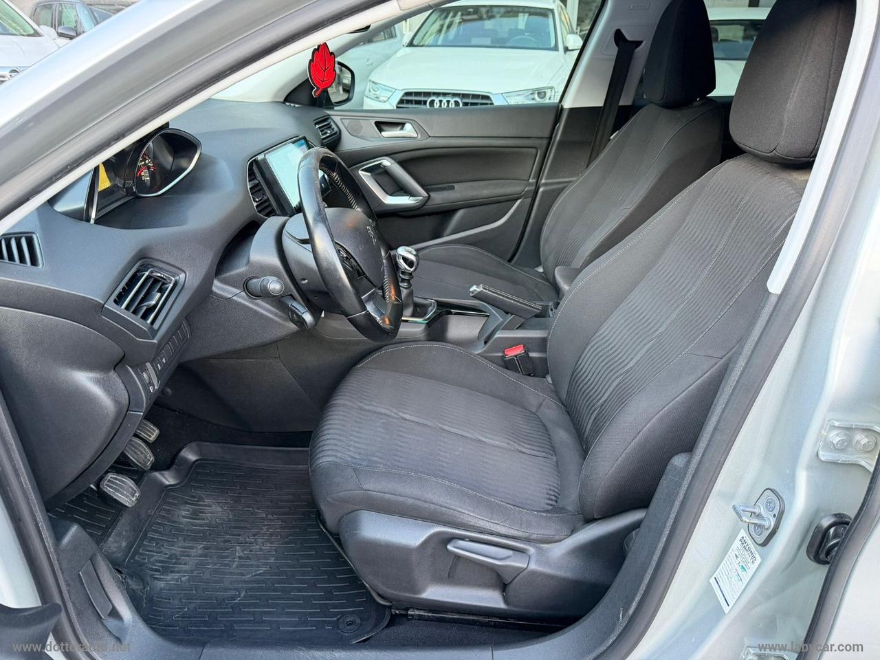 PEUGEOT 308 BlueHDi 120 S&S Allure