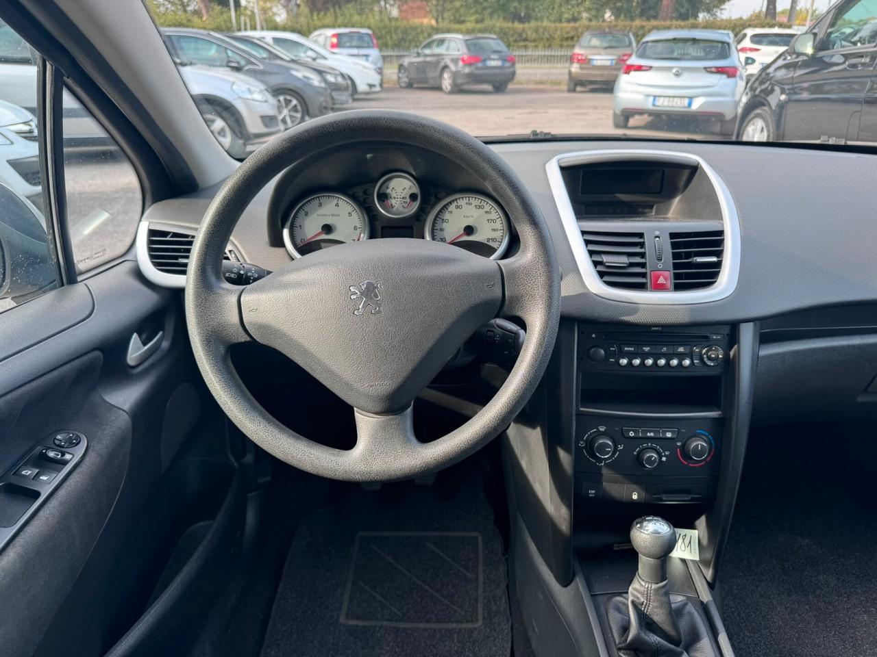 Peugeot 207 1.4 8V 75CV 5p. X Line