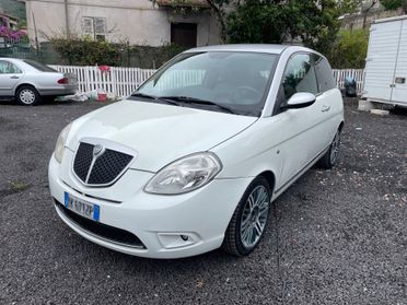 Lancia Ypsilon 1.2 Modamilano