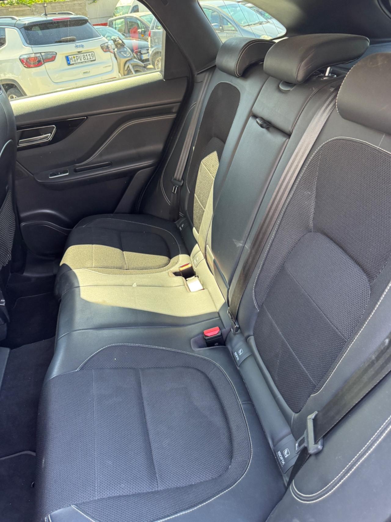 Jaguar F-Pace 2.0 D 180 CV AWD aut. Portfolio