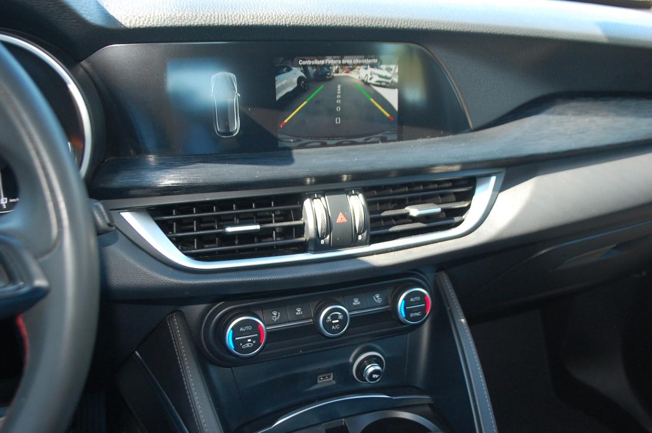 Alfa Romeo Stelvio 2.2 t Business Q4 190CV auto Navi Led Uff Italy USB