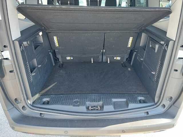 Ford Tourneo Courier 1.0 EcoBoost Powershift Titanium
