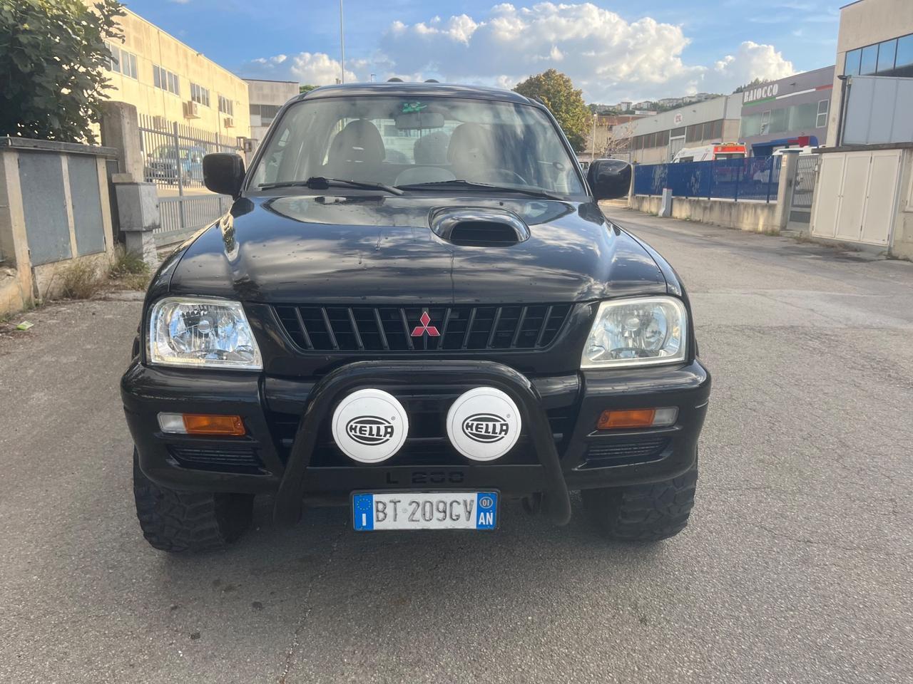 Mitsubishi L200 2.5 TDI 4WD Double Cab Pick-up GL