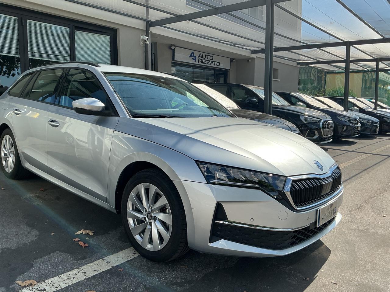 Skoda Octavia 2.0 TDI 150 CV DSG Wagon Selection - KM 22.000