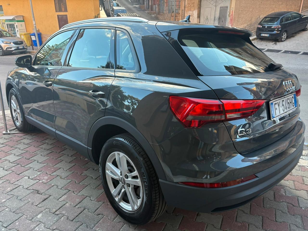 Audi Q3 35 TDI quattro Business