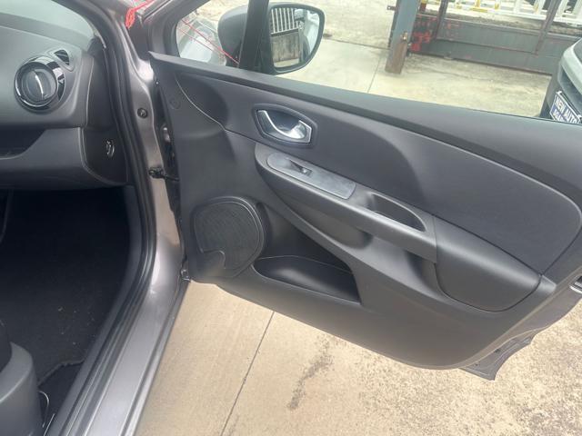 RENAULT Clio 1.5 dCi 8V 75CV 5 porte Costume National