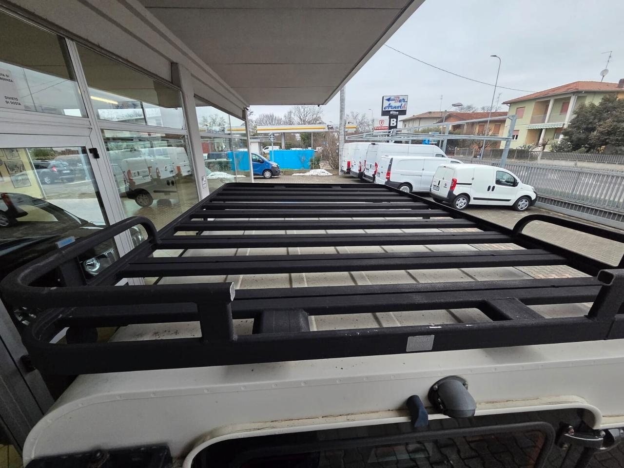 Land Rover Defender 90 2.4 TD4 Station Wagon E