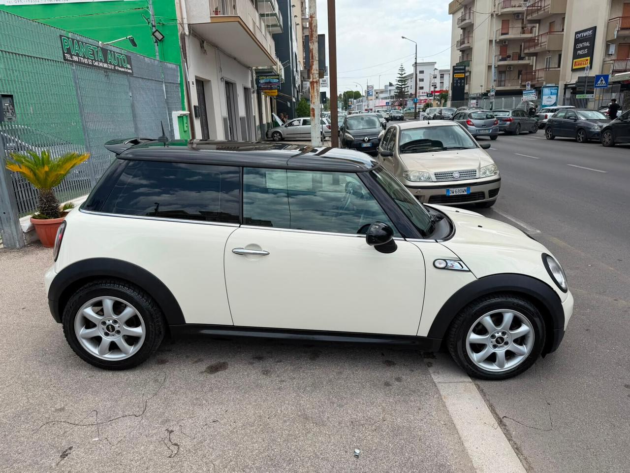 Mini 1.6 16V One D 1.6 DIESEL 90 CAVALLI - BAKER STREET