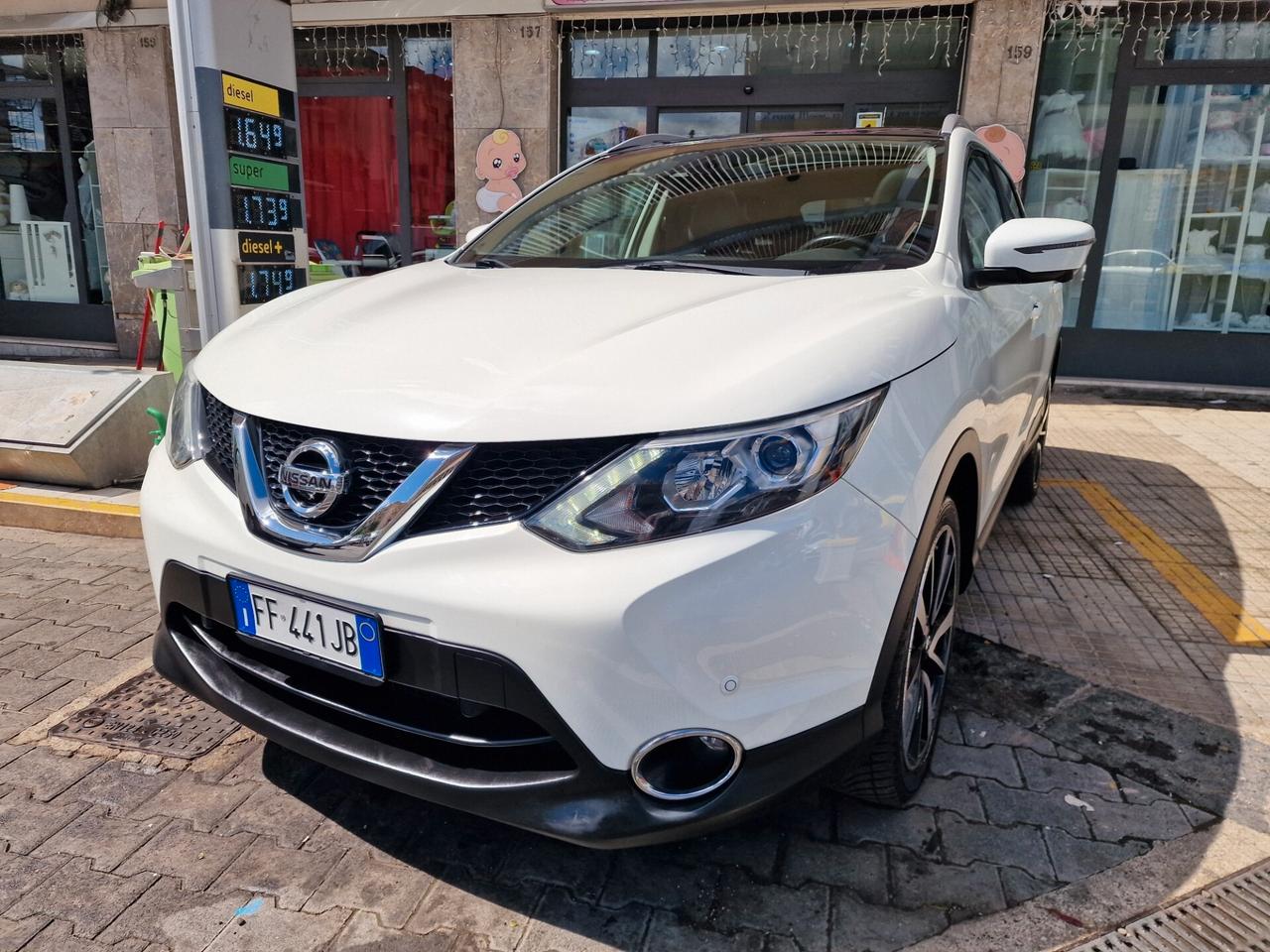 Nissan Qashqai 1.6 dCi 2WD Tekna AUTOMATICA Tetto Panoramico