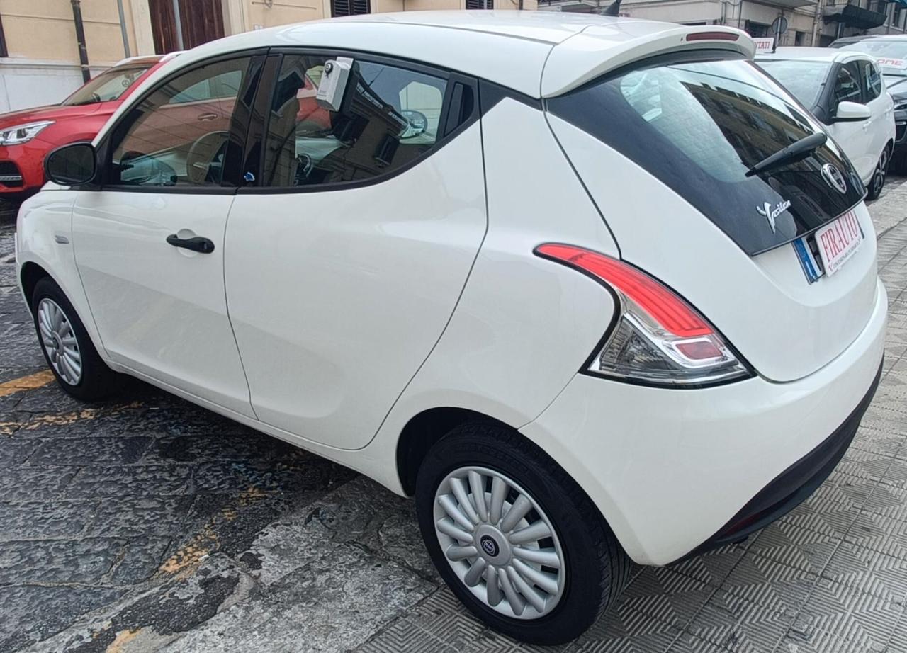 Lancia Ypsilon 1.2 69 CV 5 porte S&S Elefantino Blu
