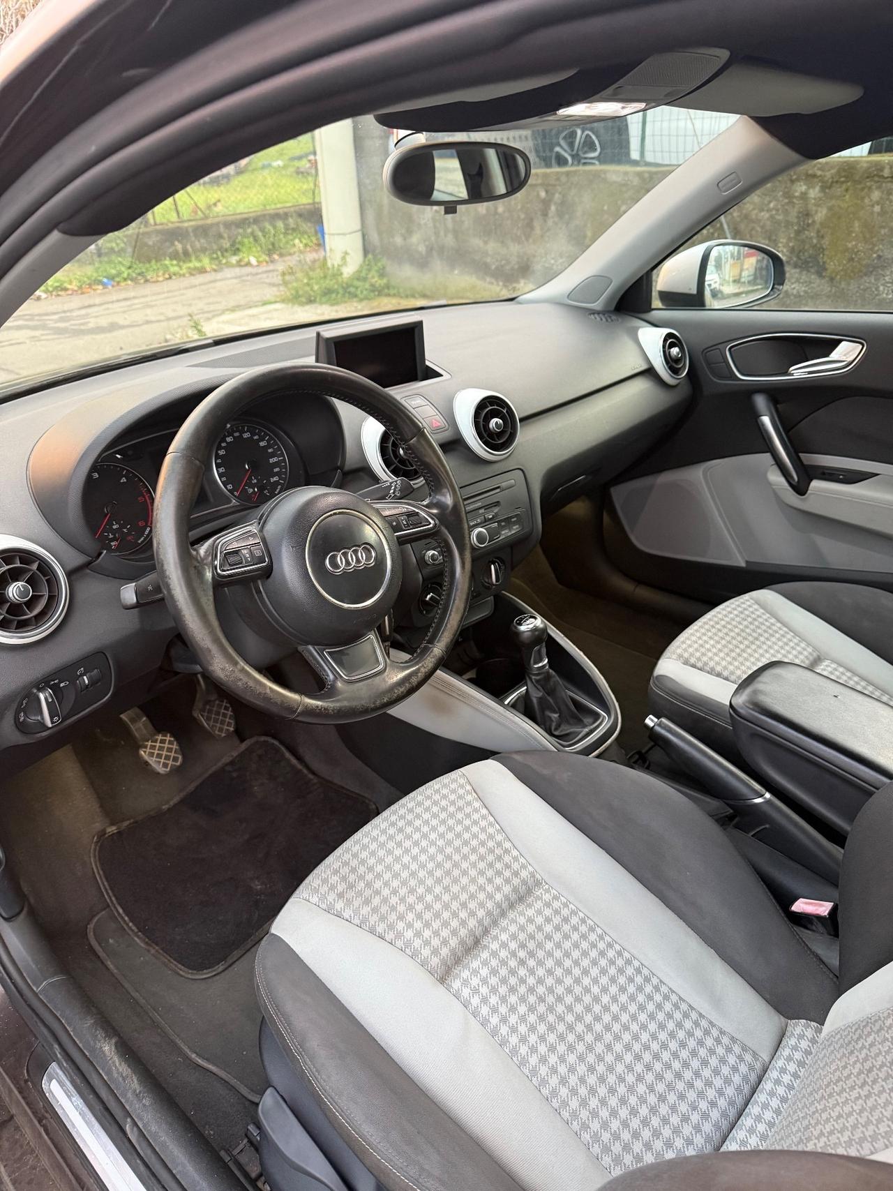 Audi A1 1.6 TDI 105 CV Ambition