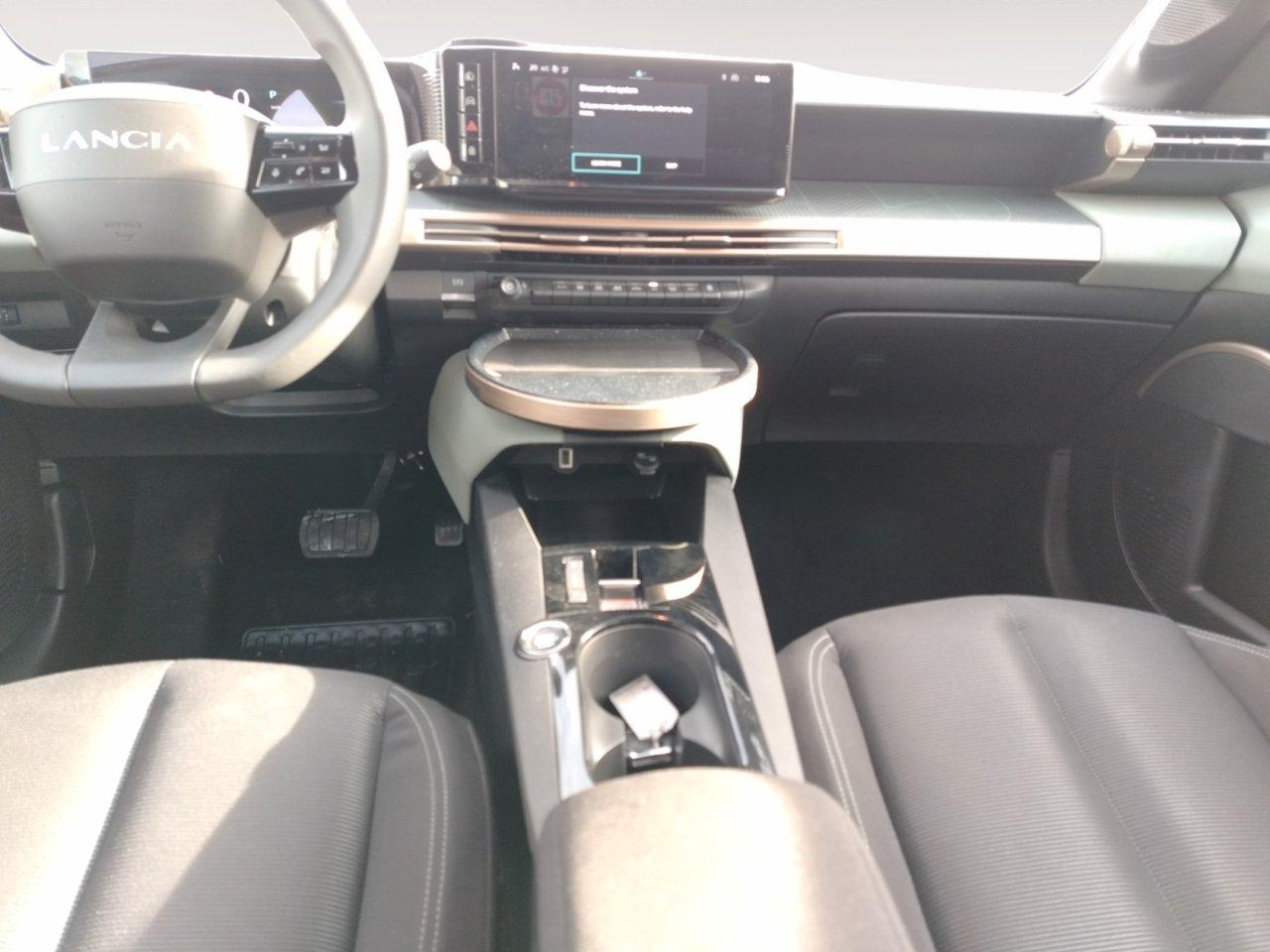 Lancia Ypsilon 1.2 mhev 110cv e-dct