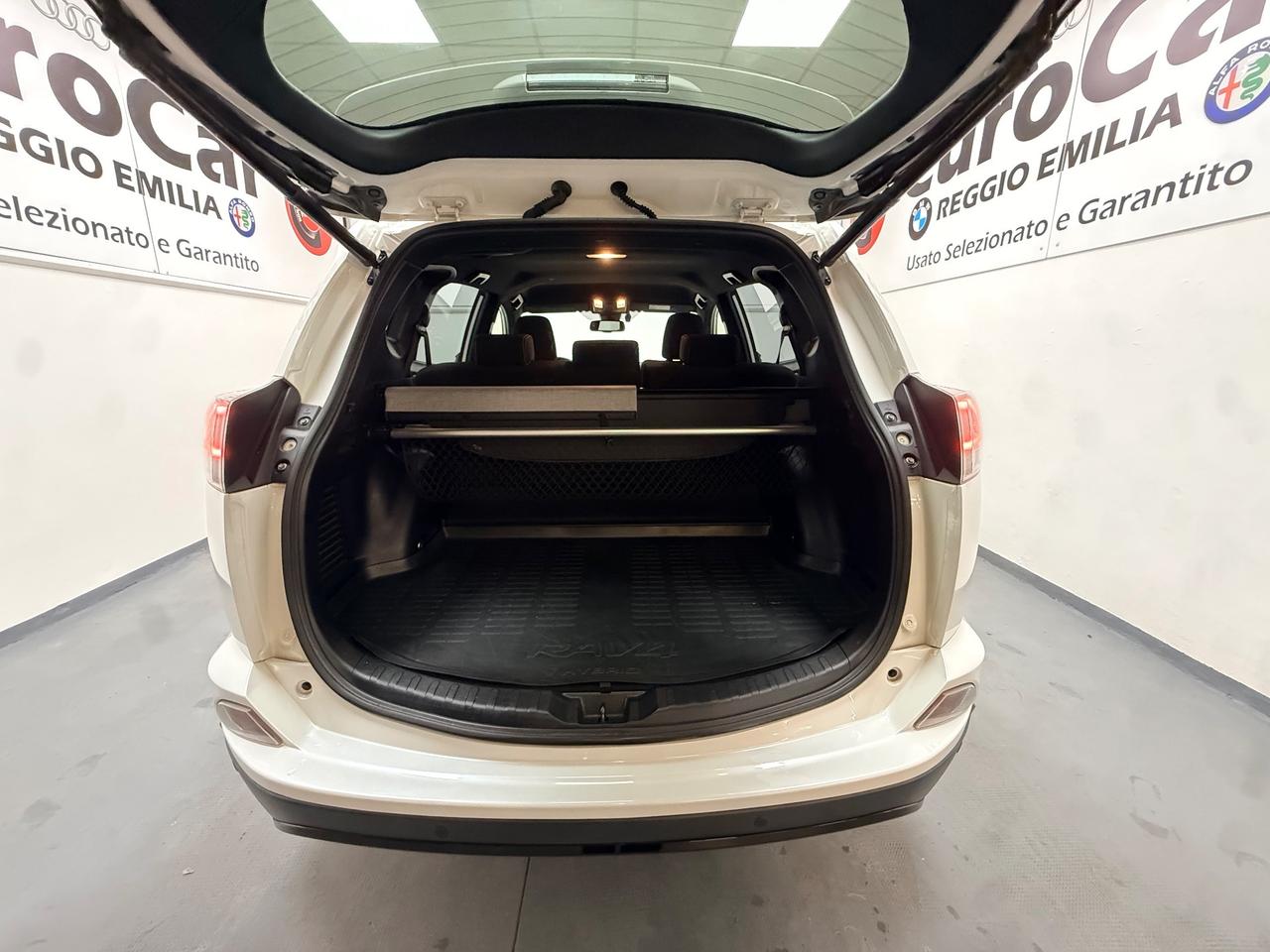 Toyota RAV 4 RAV4 2.5 Hybrid 4WD Exclusive 11/2017 EURO 6B