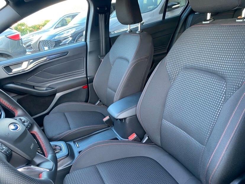 Ford Focus 1.0 EcoBoost Hybrid 155 CV Powershift 5p. ST-Line