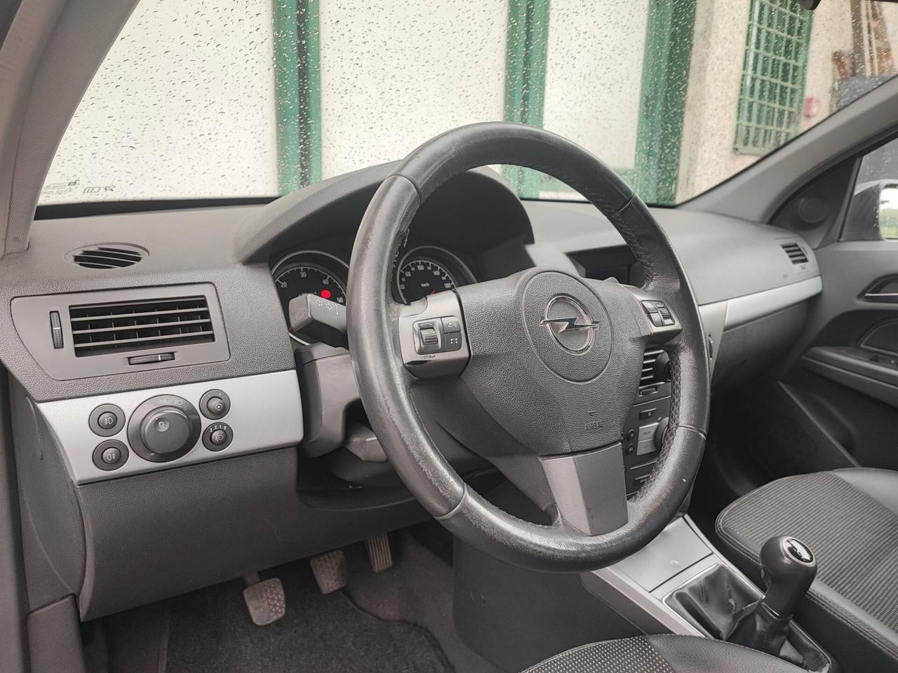Opel Astra 1.7 CDTI 101CV Station Wagon Cosmo