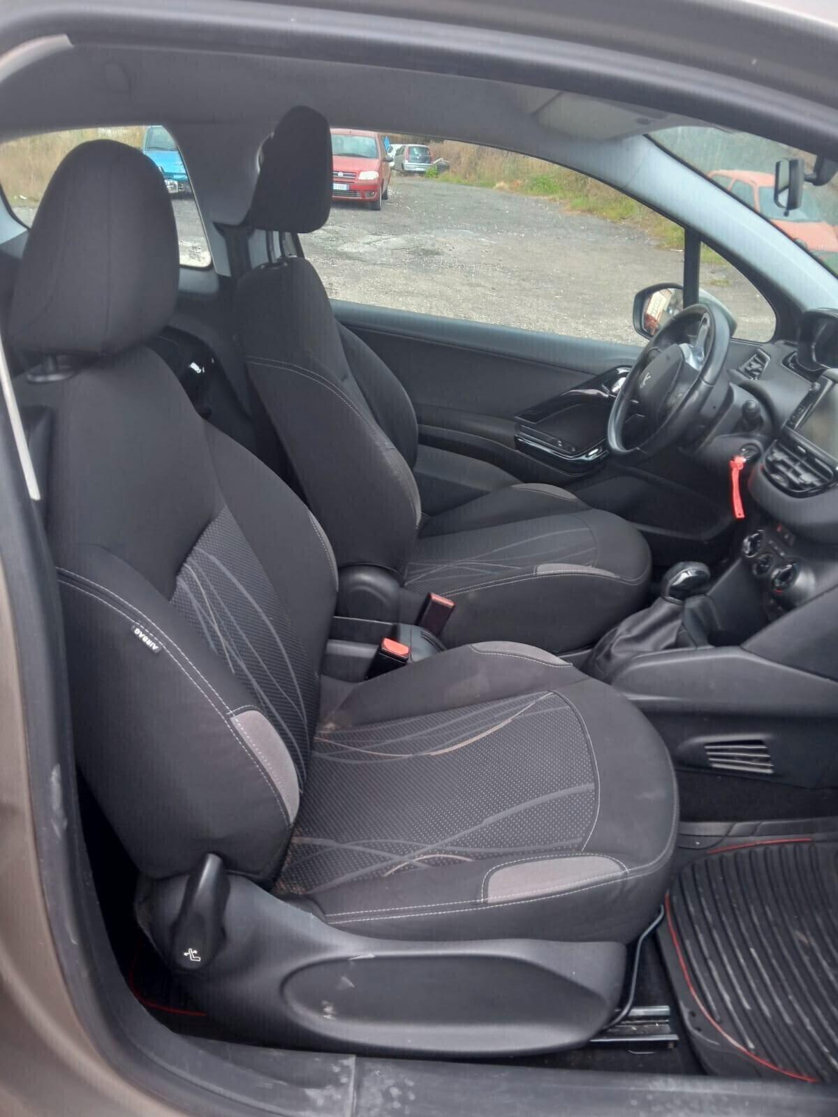 Peugeot 208 1.4 HDi 68 CV 3 porte Access