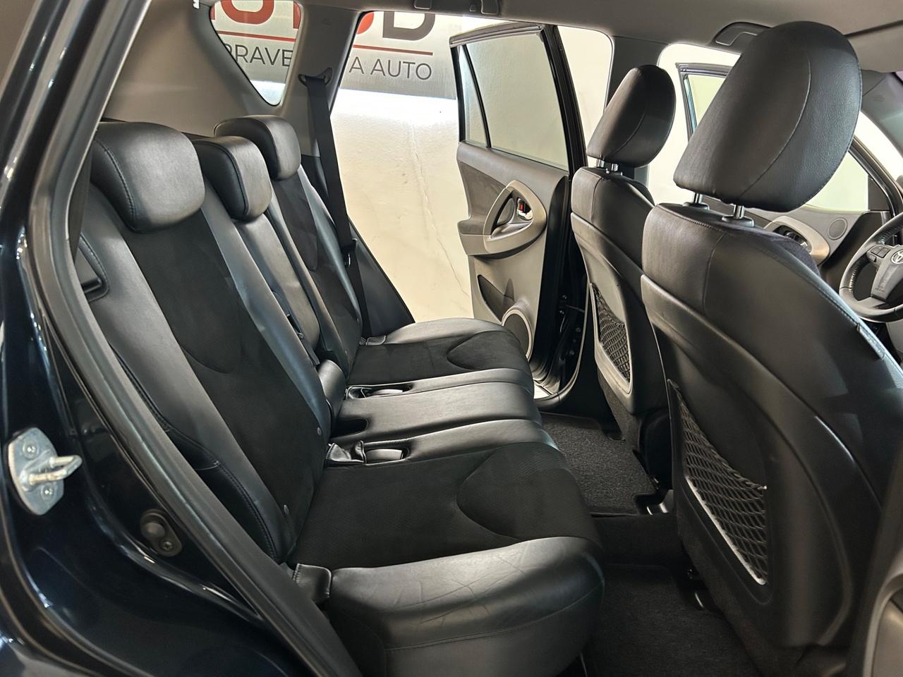 Toyota RAV 4 2.2D 4X4 2012(CAMBIO AUT.)